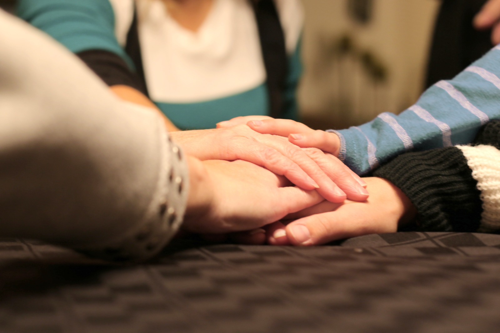 Abren inscripciones para el encuentro de sensibilización sobre prevención del suicidio en ámbitos educativos Abren inscripciones para el encuentro de sensibilización sobre prevención del suicidio en ámbitos educativos