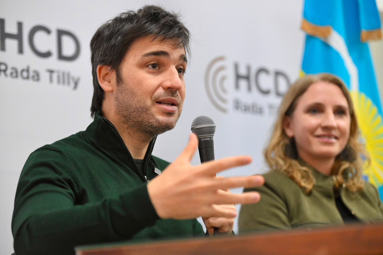Plan Galina: Provincia retomará con fondos propios la pavimentación de 77 cuadras en Rada Tilly Plan Galina: Provincia retomará con fondos propios la pavimentación de 77 cuadras en Rada Tilly